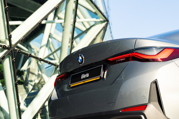 BMW i4 Pure Edition-5