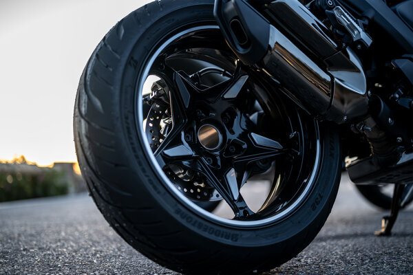 BMW_R_1300_R_Velg_Achterwiel_Option719_Ekris