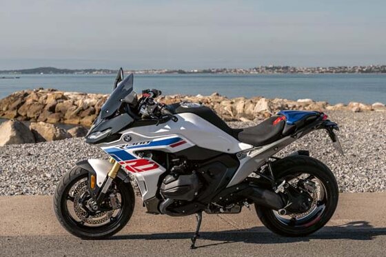BMW_R_1300_RS_Wit_Zijkant_Header_Mobile_Ekris