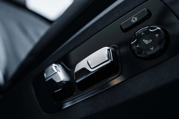 bmw-x6-interieur-stoel-bedienen-ekris.jpg