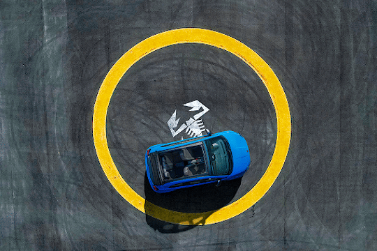 abarth 500e - 360 dronebeeld