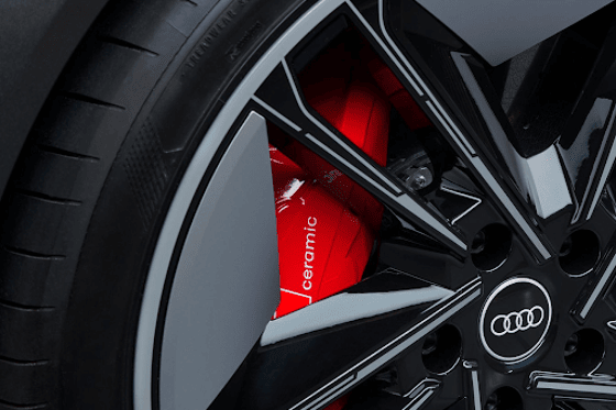 rs e-tron GT - veilig remmen