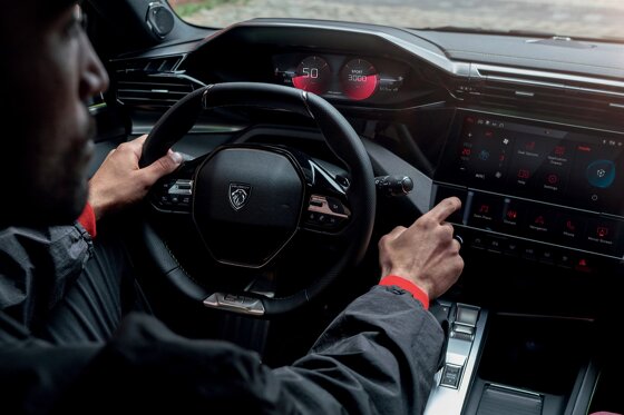 peugeot e-308 - touchscreen