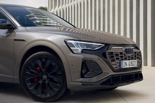 Q8 - modern velgontwerp