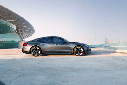 rs e-tron GT - laag aan de grond