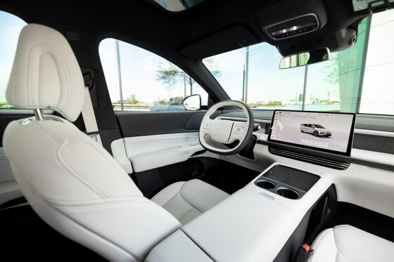 XPENG G6 white-3