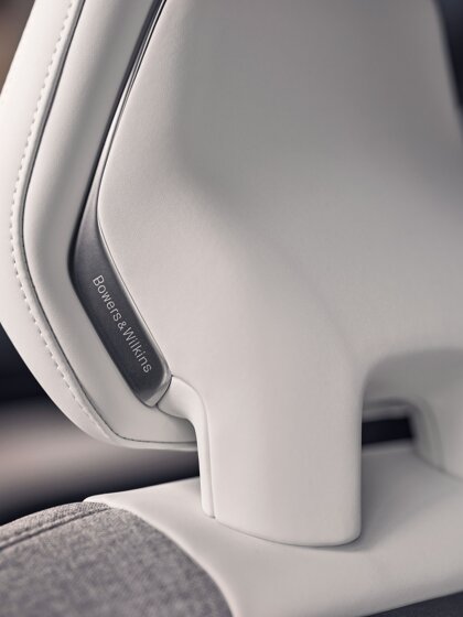 305754_Volvo_EX90