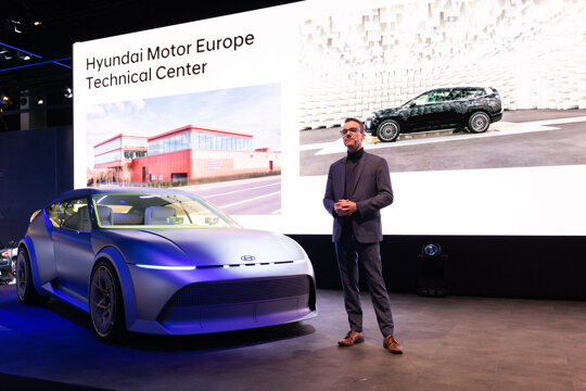 Tijdens de Brussels Motor Show (10 t/m 18 januari 2026) heeft Hyundai de naam onthuld van de productieversie van de Concept THREE: IONIQ 3.