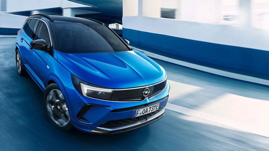 Grandland-plug-in-Hybrid-1-3