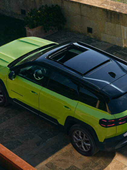 JEEP-COMPASS-J4U-MHEV-MY26-640x480-TWO-TONE-BLACK-ROOF (1)