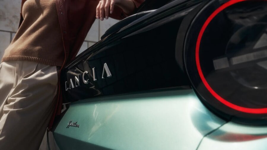 FINAL-2024-Lancia-Ypsilon-10.jpg