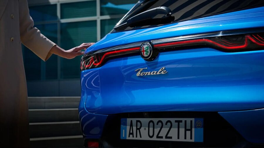 alfa-romeo-tonale-achterkant.jpg