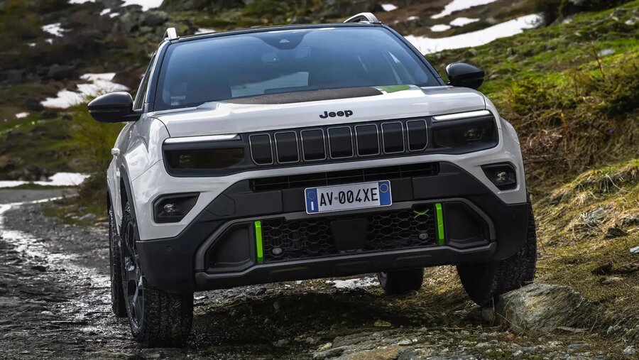 jeep-avenger-4xe-2024-voor-laag.jpg