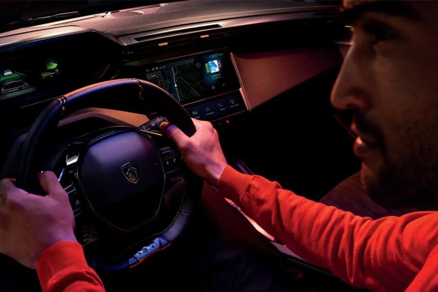 peugeot-308-cockpit.jpg