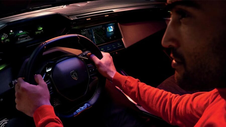 peugeot-308-cockpit.jpg