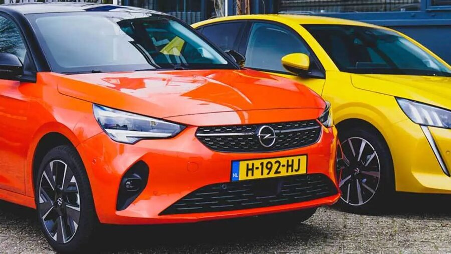 opel vs peugeot.jpeg