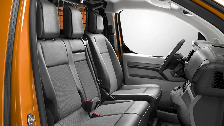 opel vivaro binnenkant.1.jpeg