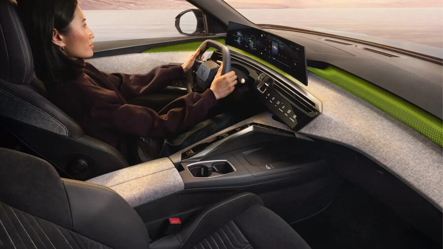 PEUGEOT_E_5008_SHOWROOM_EMOTION4_D_2030x1146.png