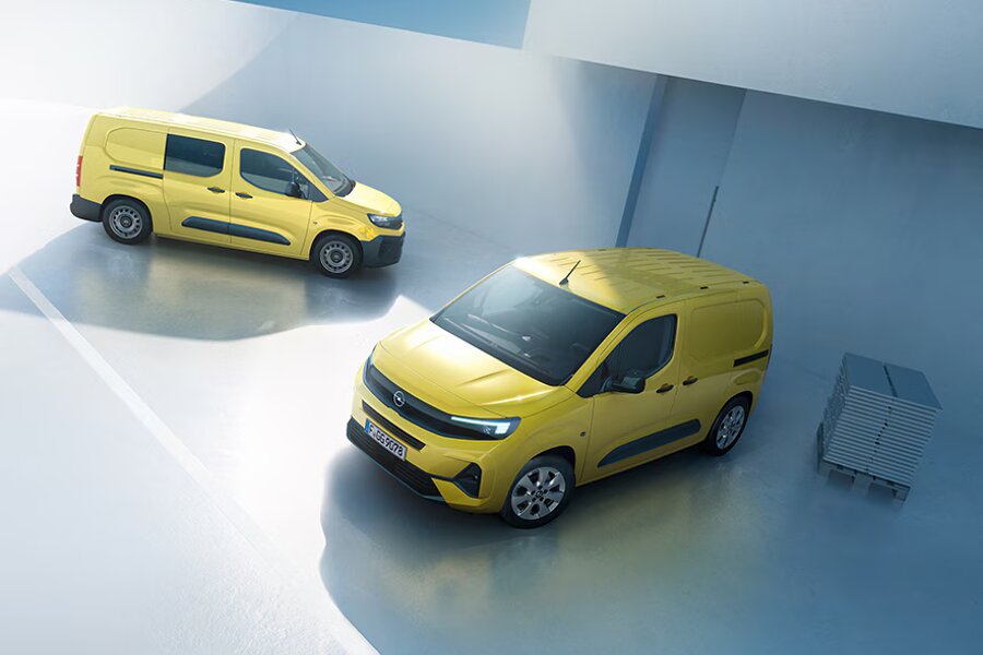 OPEL-COMBO-CARGO-CREWVAN-MY2023-partial_versatility_4x3 (1)
