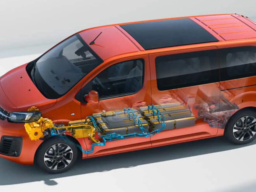 opel-zafira-e-life-accu.jpg