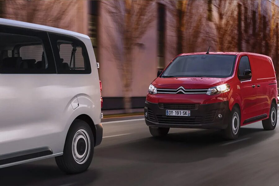 citroen-jumpy-rood.jpg