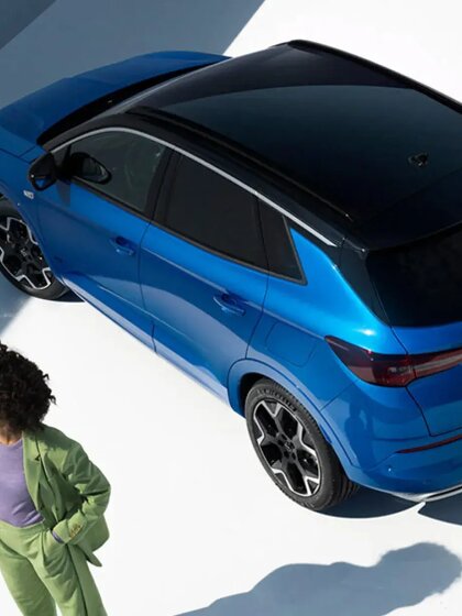 Grandland-plug-in-Hybrid-1-4