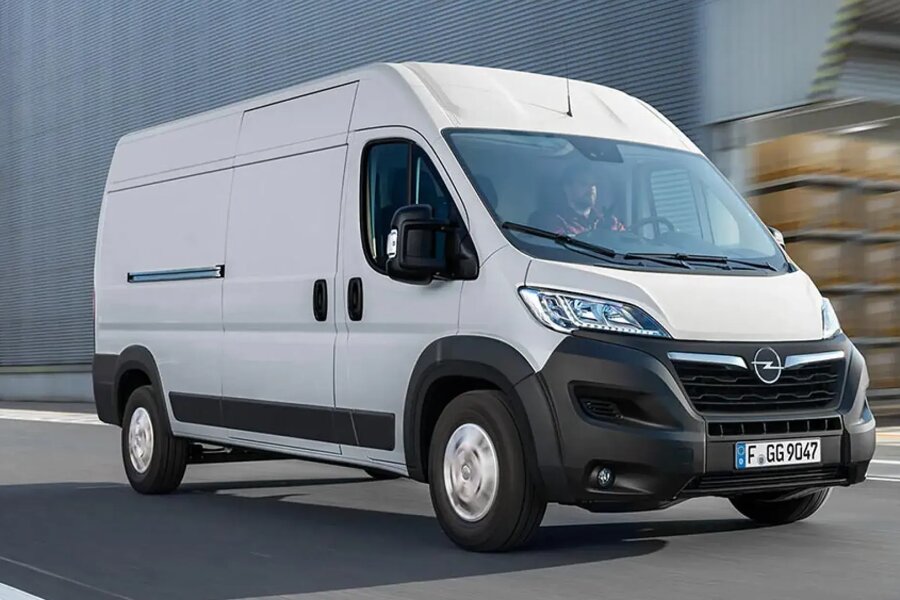 opel-movano-voorkant-rijdend.jpg (1)