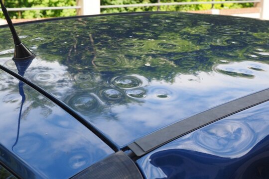 hail-damage-g2a4832d24_1280-e1657024040762