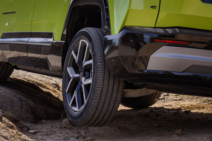 achterband nieuwe Compass Hybrid