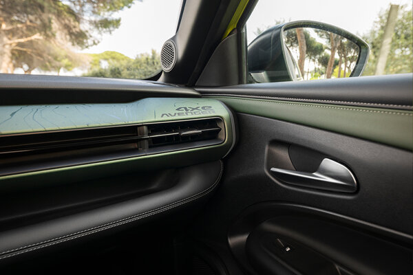 Dashboard Jeep avenger 2026