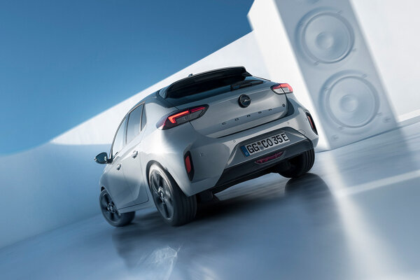 Opel Crosa Electric achterkant