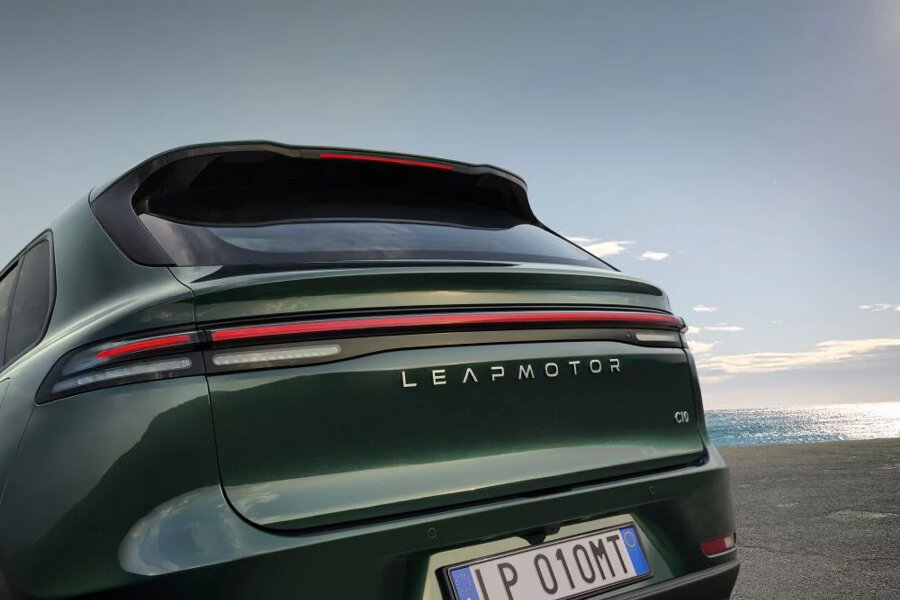 Achterkant leapmotor C10