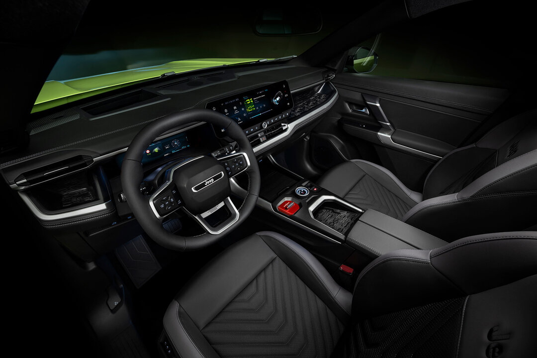 jeep_compass_cockpit_en_stuur