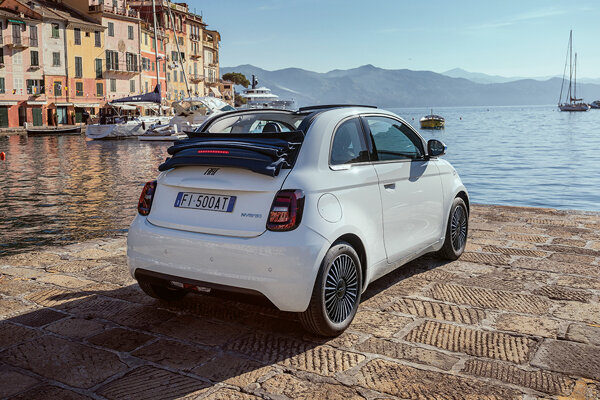 Fiat 500 Hybrid Dolce Vita V2