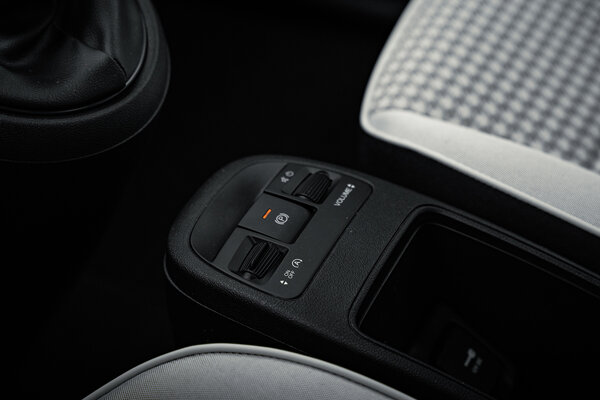 Fiat 500 hybrid middenconsole