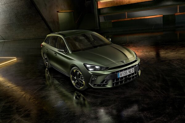 CUPRA Leon Sportstourer VZ Tribe Edition exterieur