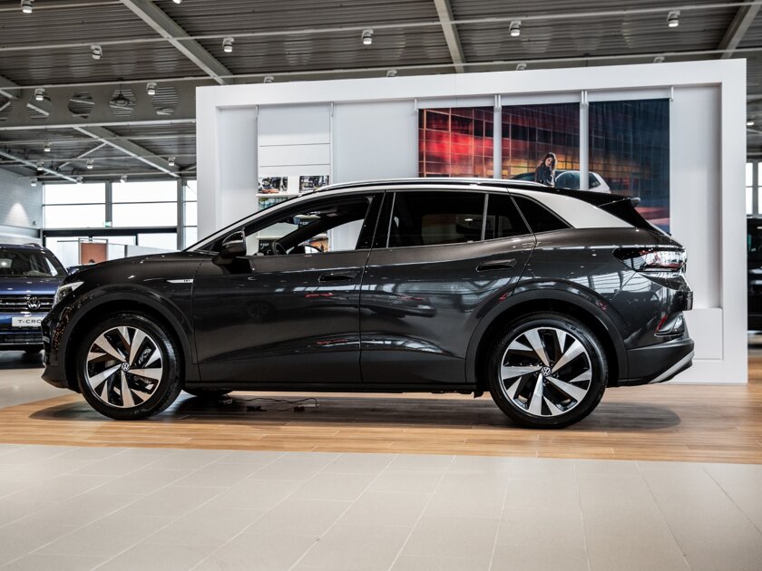 Volkswagen ID4 Pouw showroom (6)