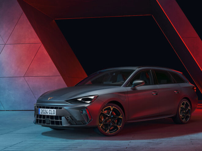 800_cupra-leon-sportstourer-01
