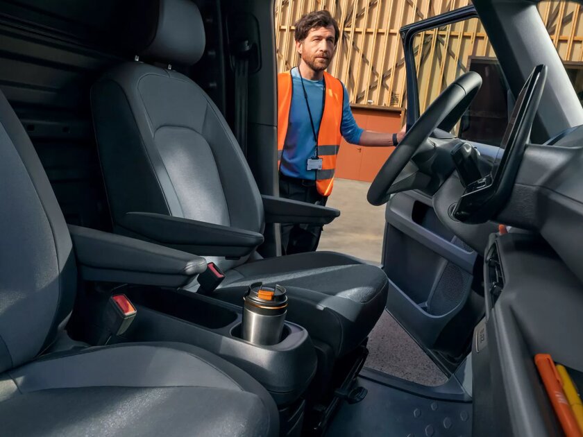 Volkswagen-ID-Buzz-Cargo-Praktisch-Interieur-4-Highlights