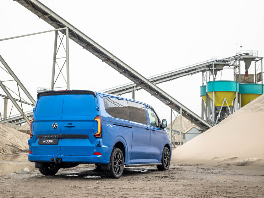 Volkswagen-Transporter-T7-2025-9