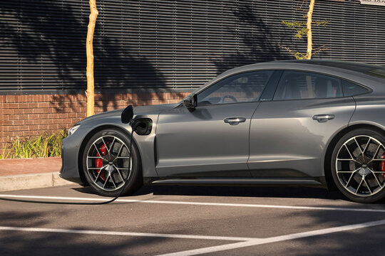 RS e-tron GT