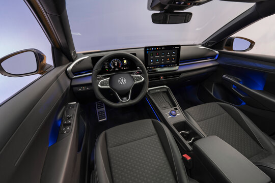Volkswagen T-Roc 2025 (6)