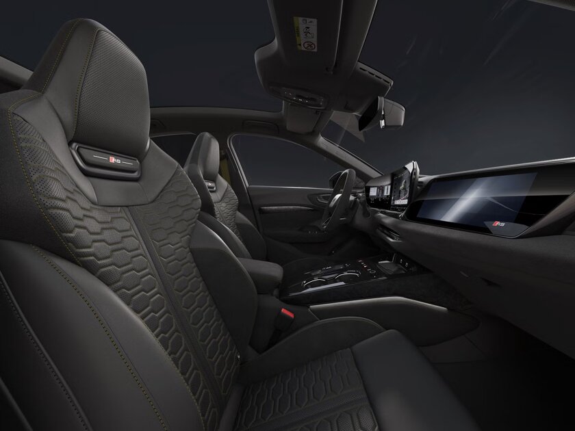 RS5_Avant_MJ26_DSS_Alpha_C_2_001_B1B1_RS5_Limo_MJ26_DSS_Alpha_C_2_001_E8E8_eng_Light-L-new-1