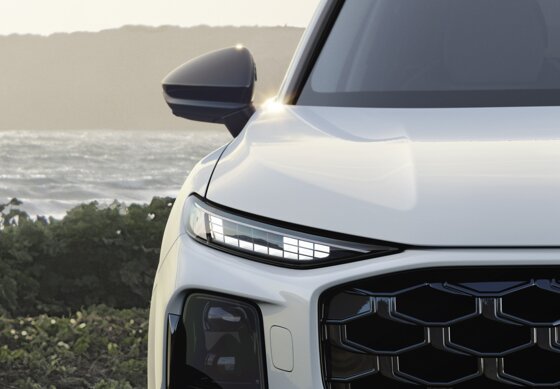 AUDI Q3 SUV Hybrid 2025 (1)