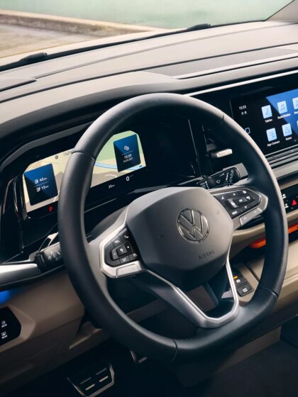 mu002528-vw-multivan-ambiente-light