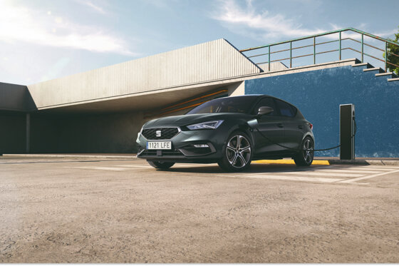 2024-SEAT-Leon(1)