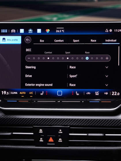 2024-volkswagen-golf-8,5-variant-pon-6