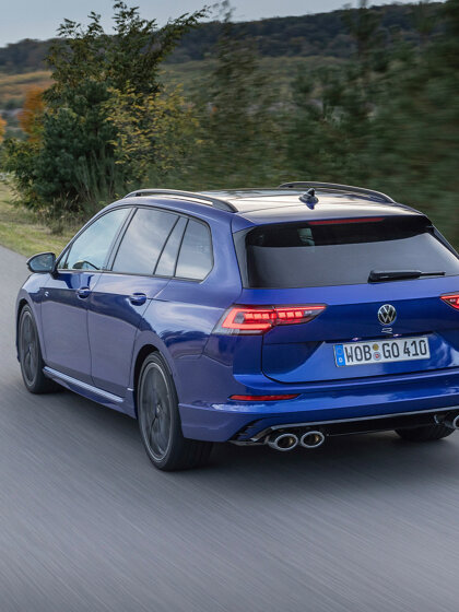 2024-volkswagen-golf-8,5-variant-pon-2