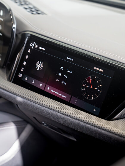 Q5 audi 2025 showroom drachten-17