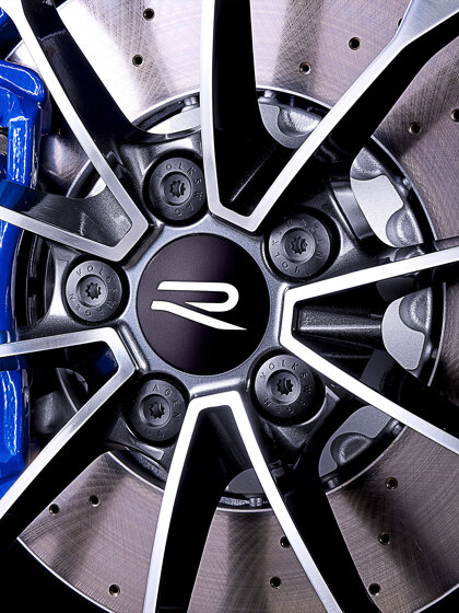 2024-volkswagen-golf-8,5-pon-2
